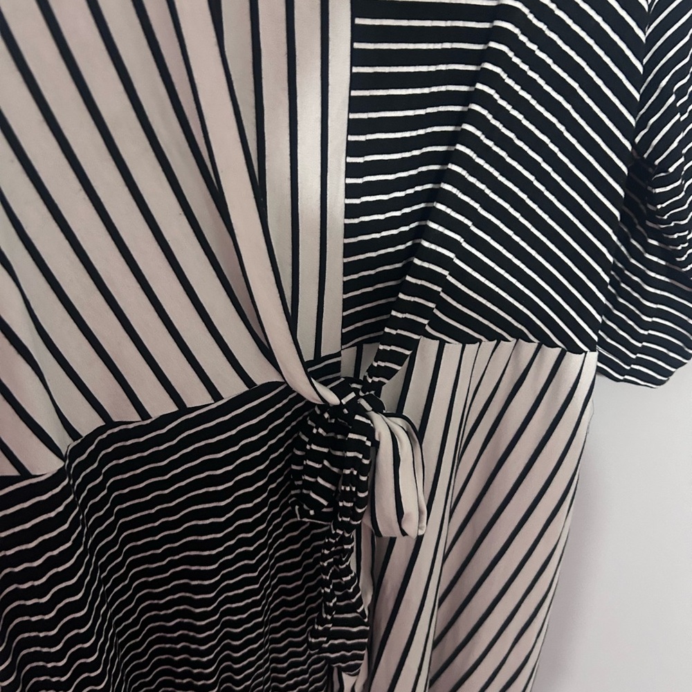 SHEIN Black and White striped dress NWOT - Picture 4 of 12